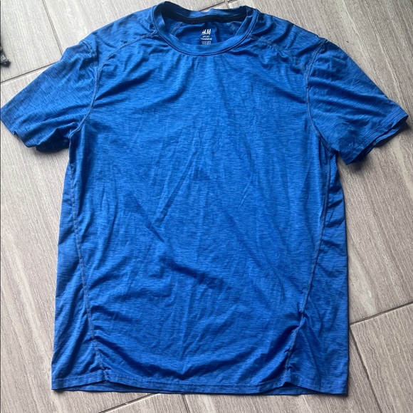 H&M Men's Vibrant Blue Short Sleeve Tee - Picture 1 of 3